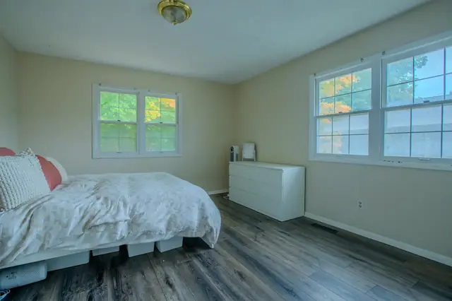 Bedroom one, 1522 Burcham Dr, East Lansing student rental