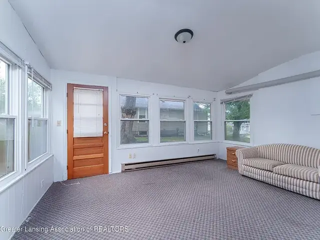 Enclosed sun porch, 646 N Hagadorn, East Lansing student rental